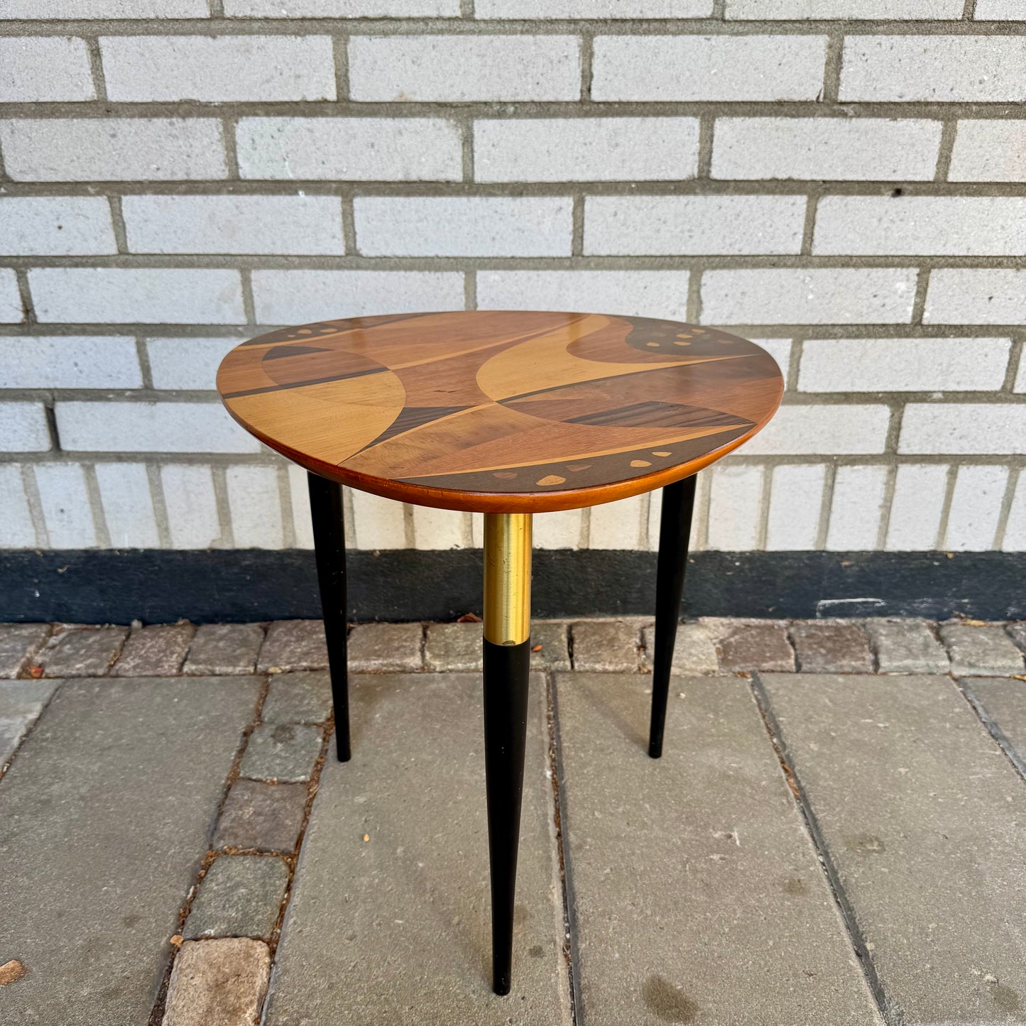 Sidobord av H. Sundling för Tranås