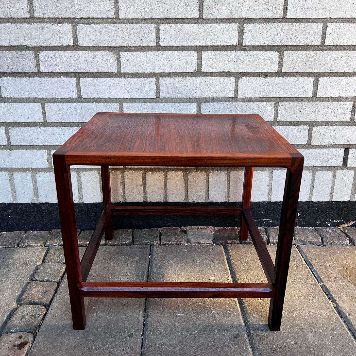 Side table in rosewood santos