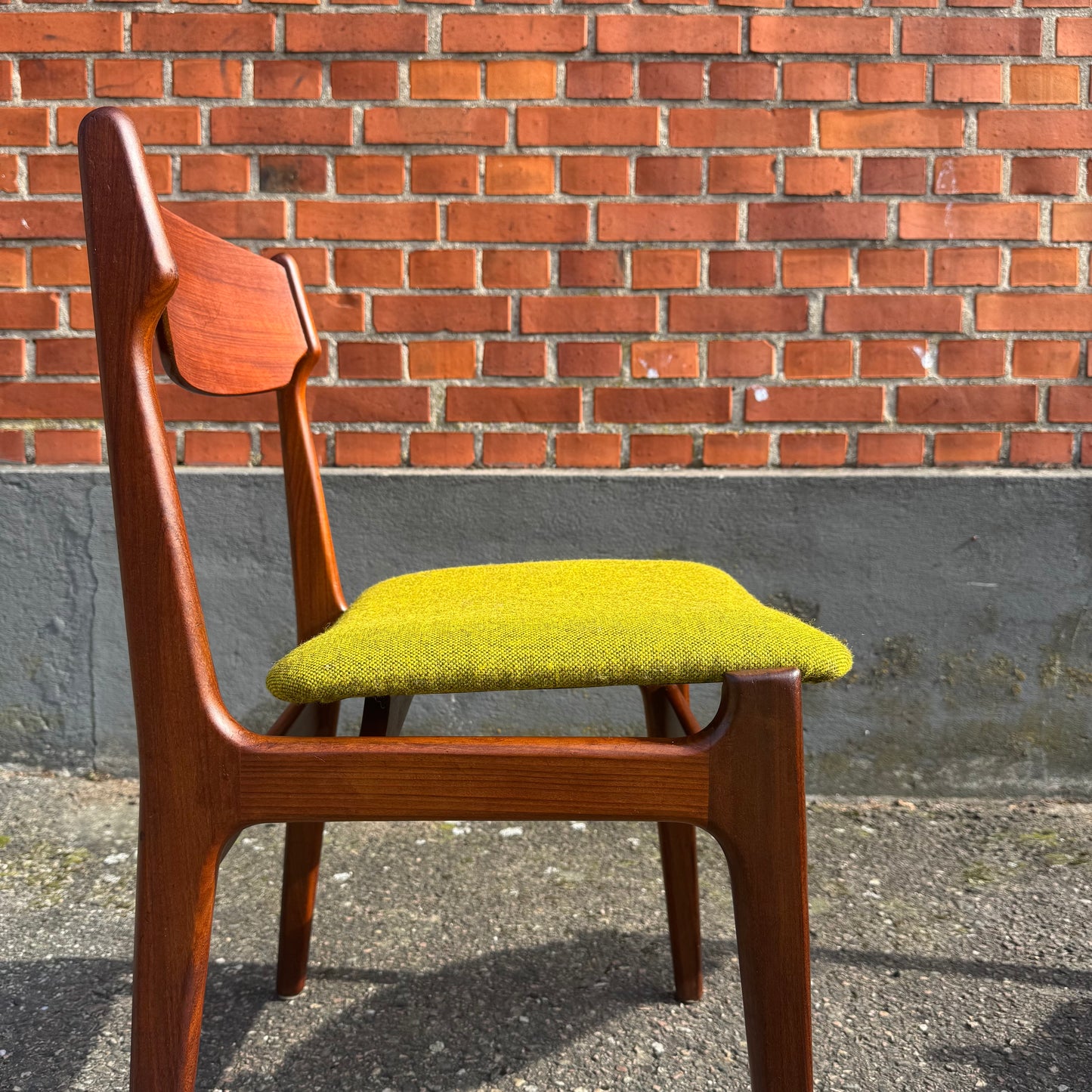 6st stolar i teak av Erik Buch