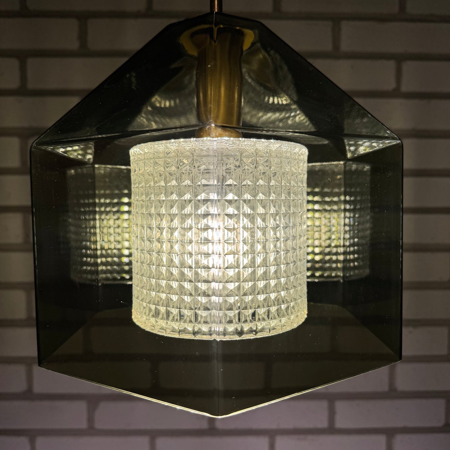 Sexkantig taklampa av Carl Fagerlund för Orrefors