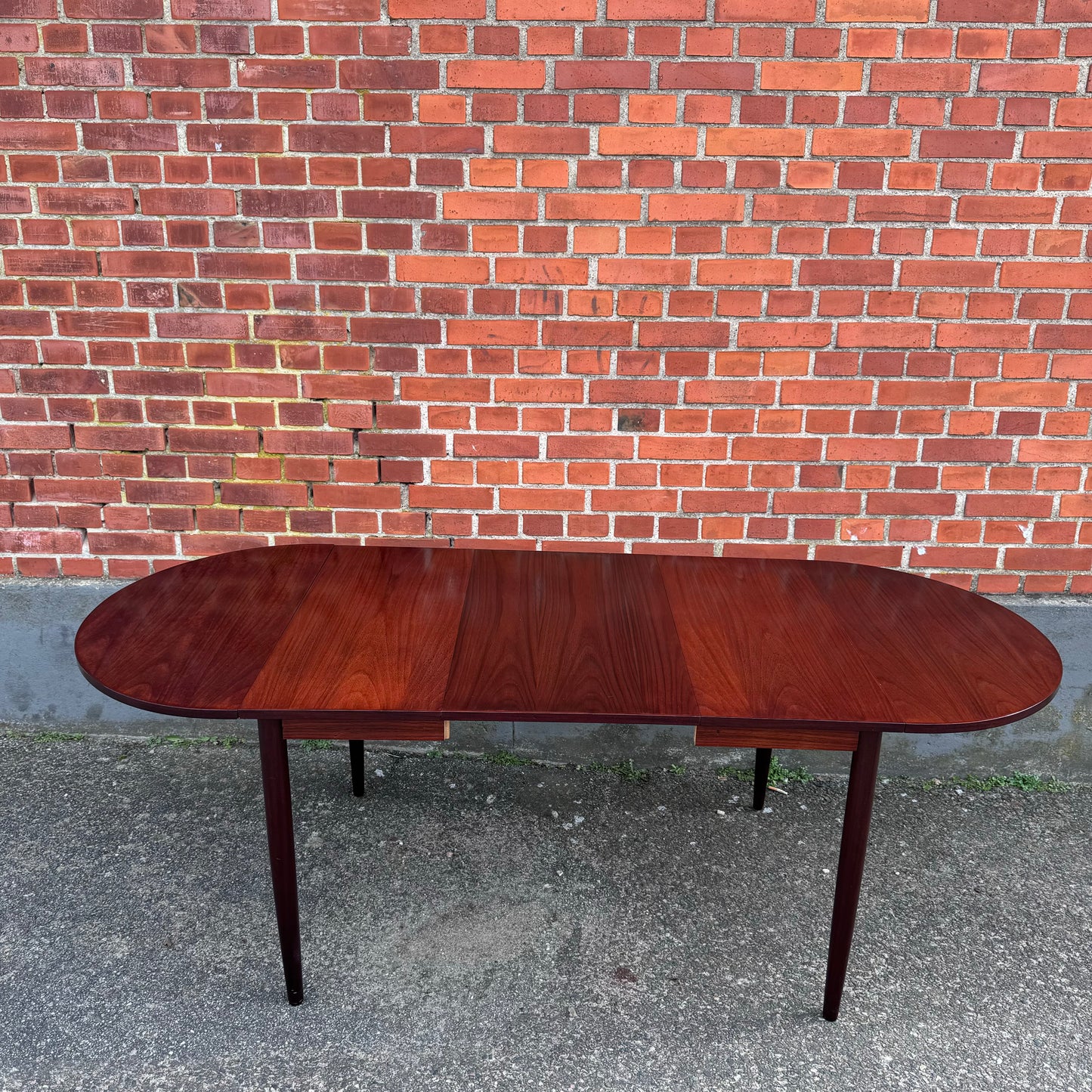 Dining table with extensions