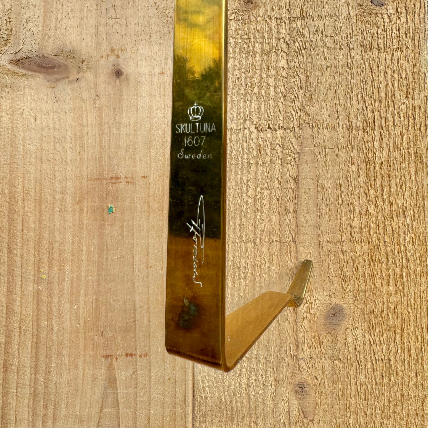 Paret ”pendel” ljuslampetter av Pierre Forsell