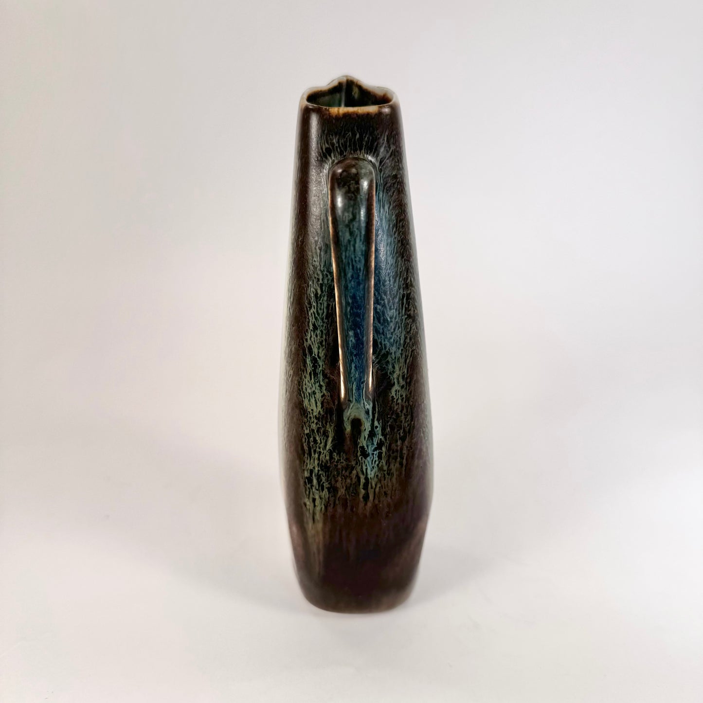 Jug in stoneware by Gunnar Nylund