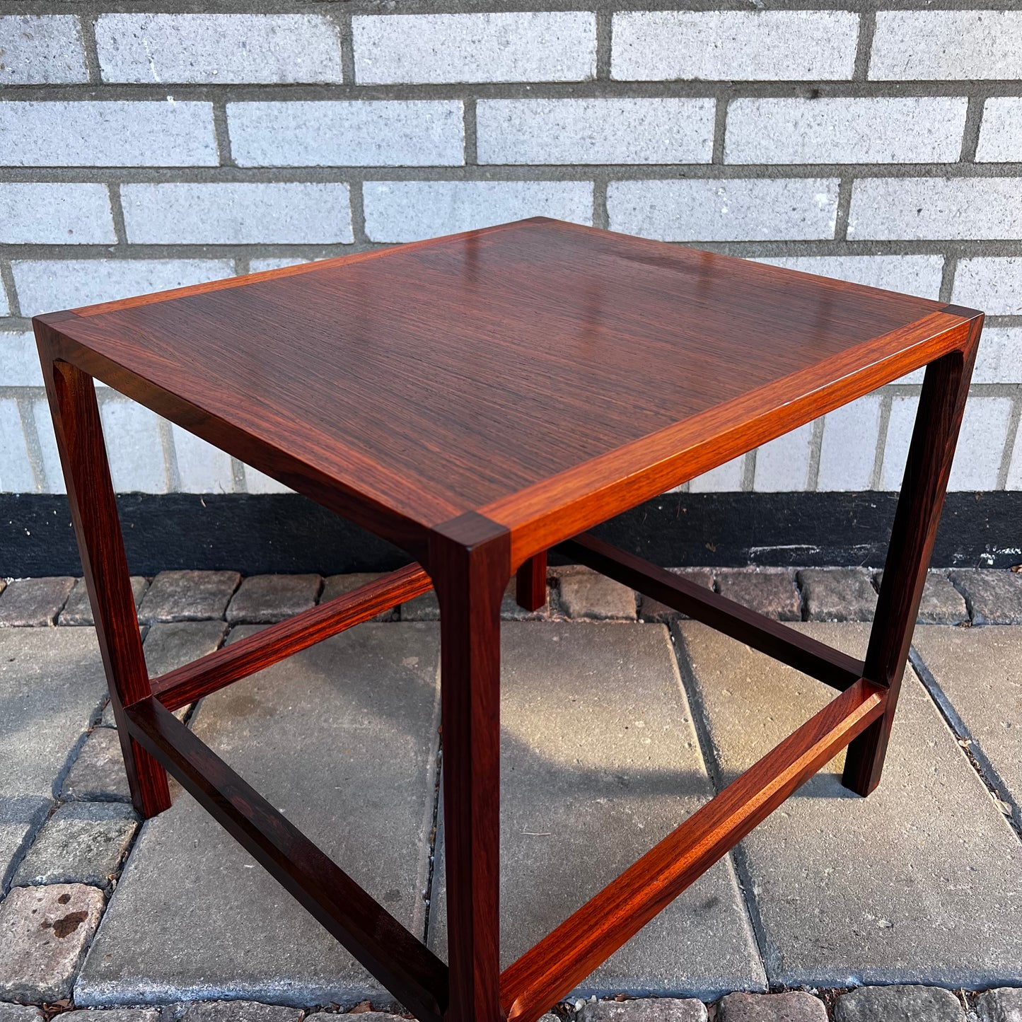 Side table in rosewood santos