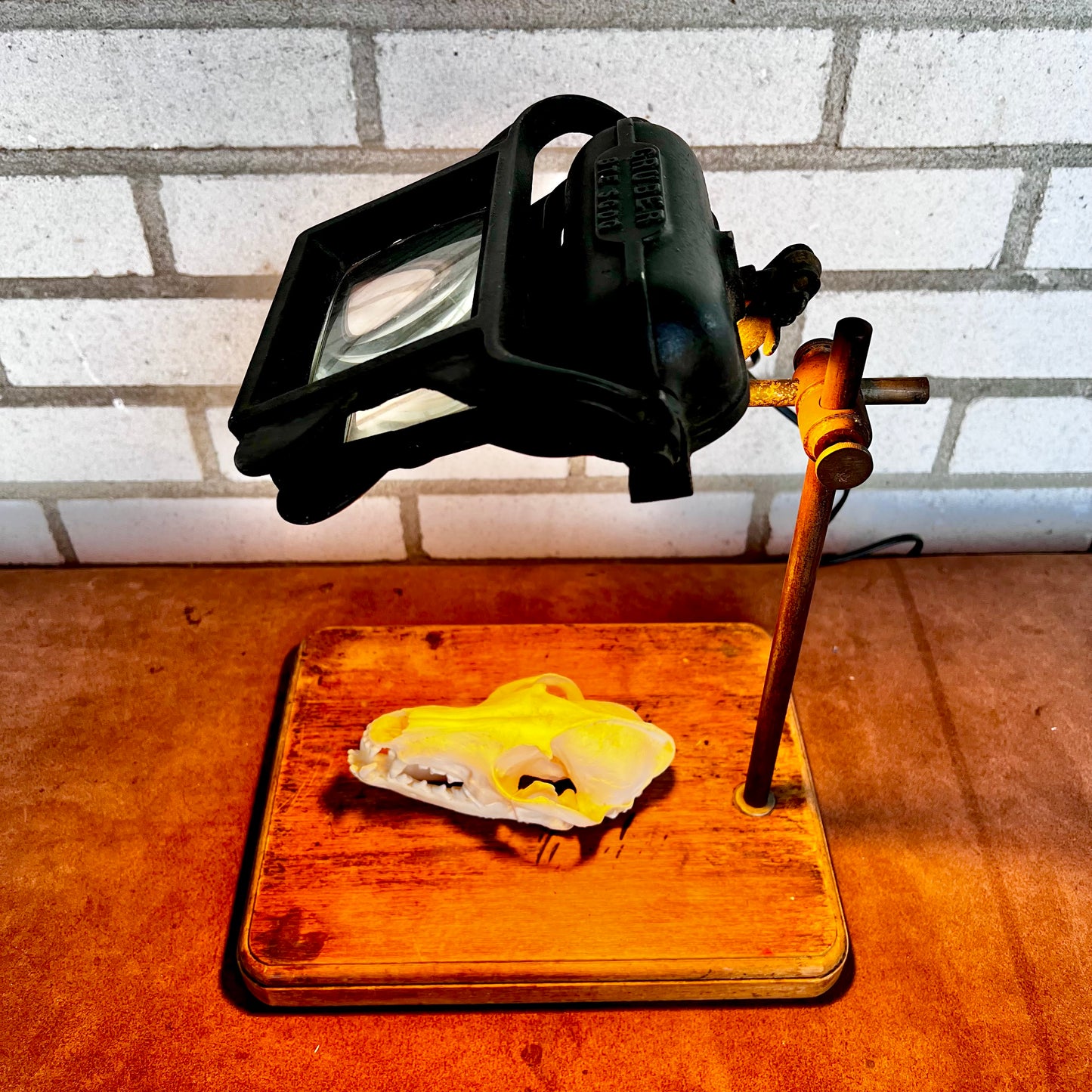 STGD Gruber working lamp