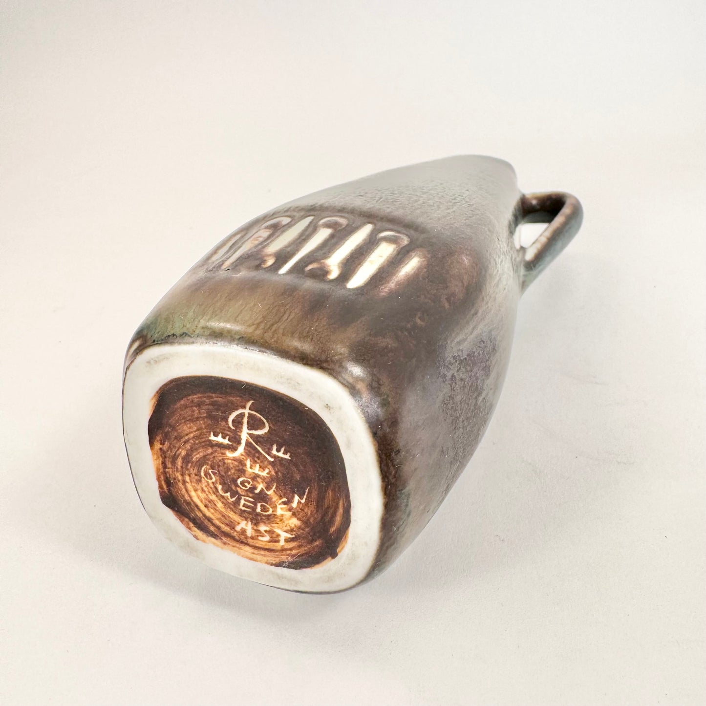 Jug in stoneware by Gunnar Nylund
