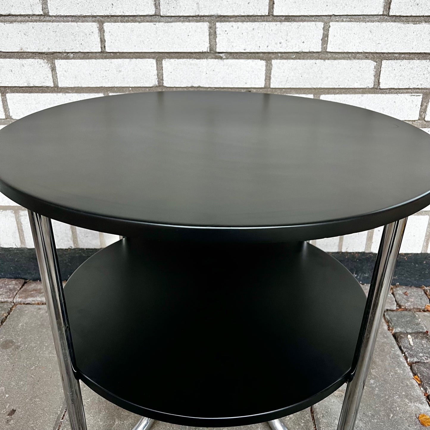 Soffbord i stilen funkis/bauhaus