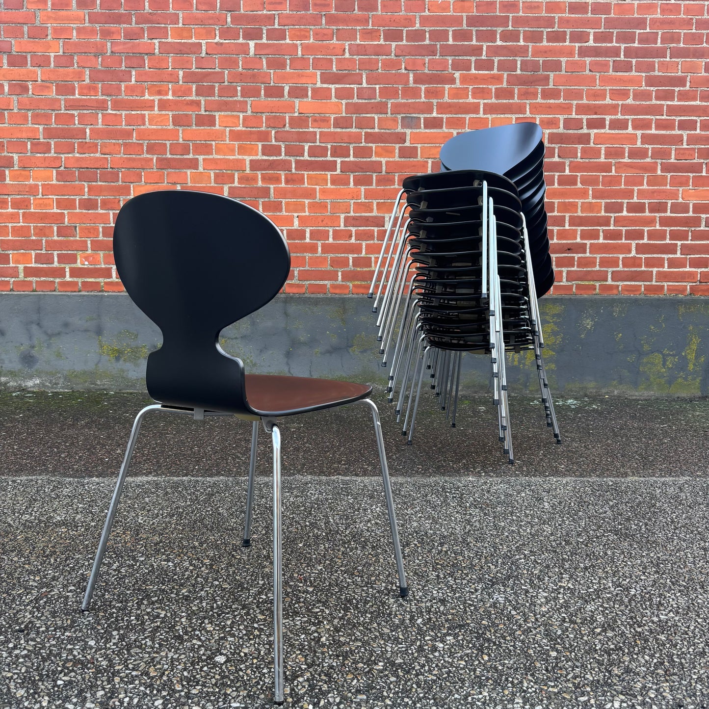 ”Myran” stolar av Arne Jacobsen för Fritz Hansen, 6st tillgängliga