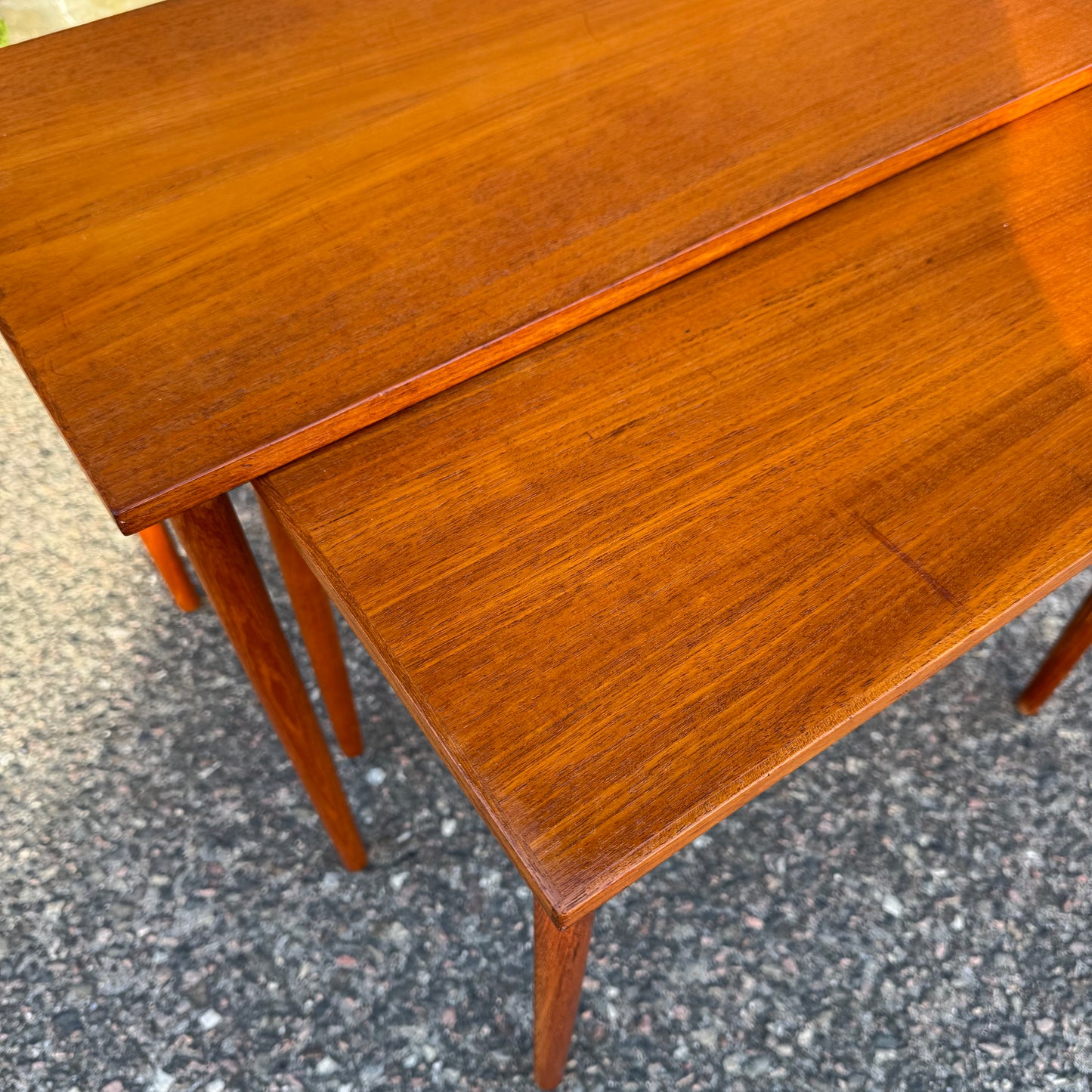Satsbord i teak