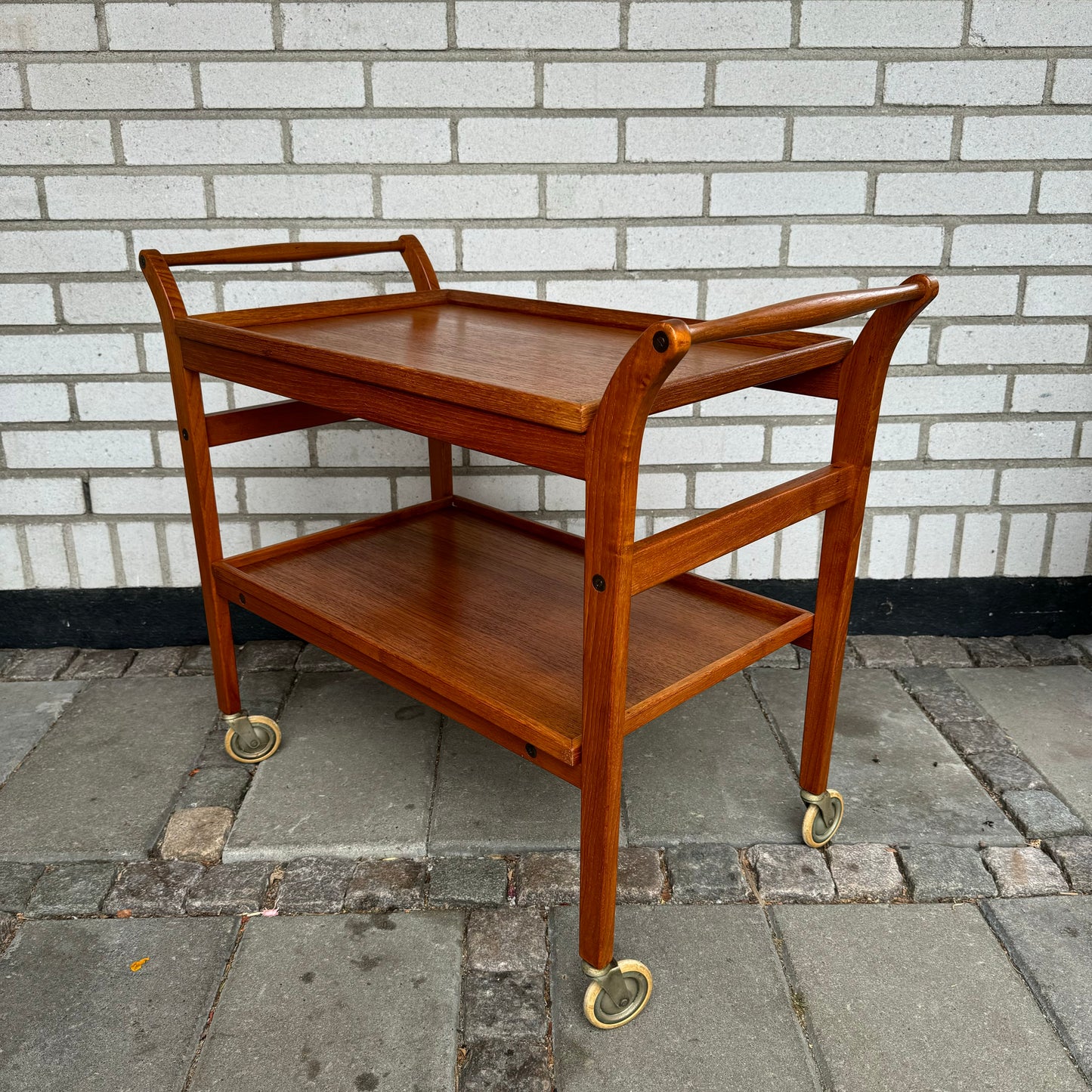 Serving trolley with two trays