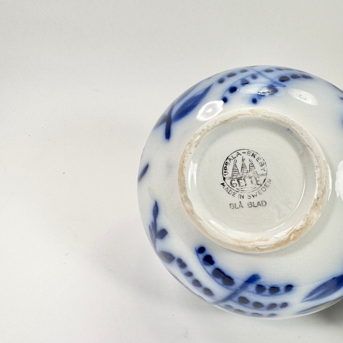 Blå blad av Arthur Percy för Upsala-Ekeby