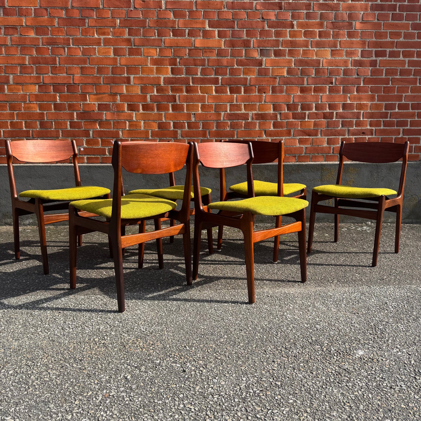 6st stolar i teak av Erik Buch