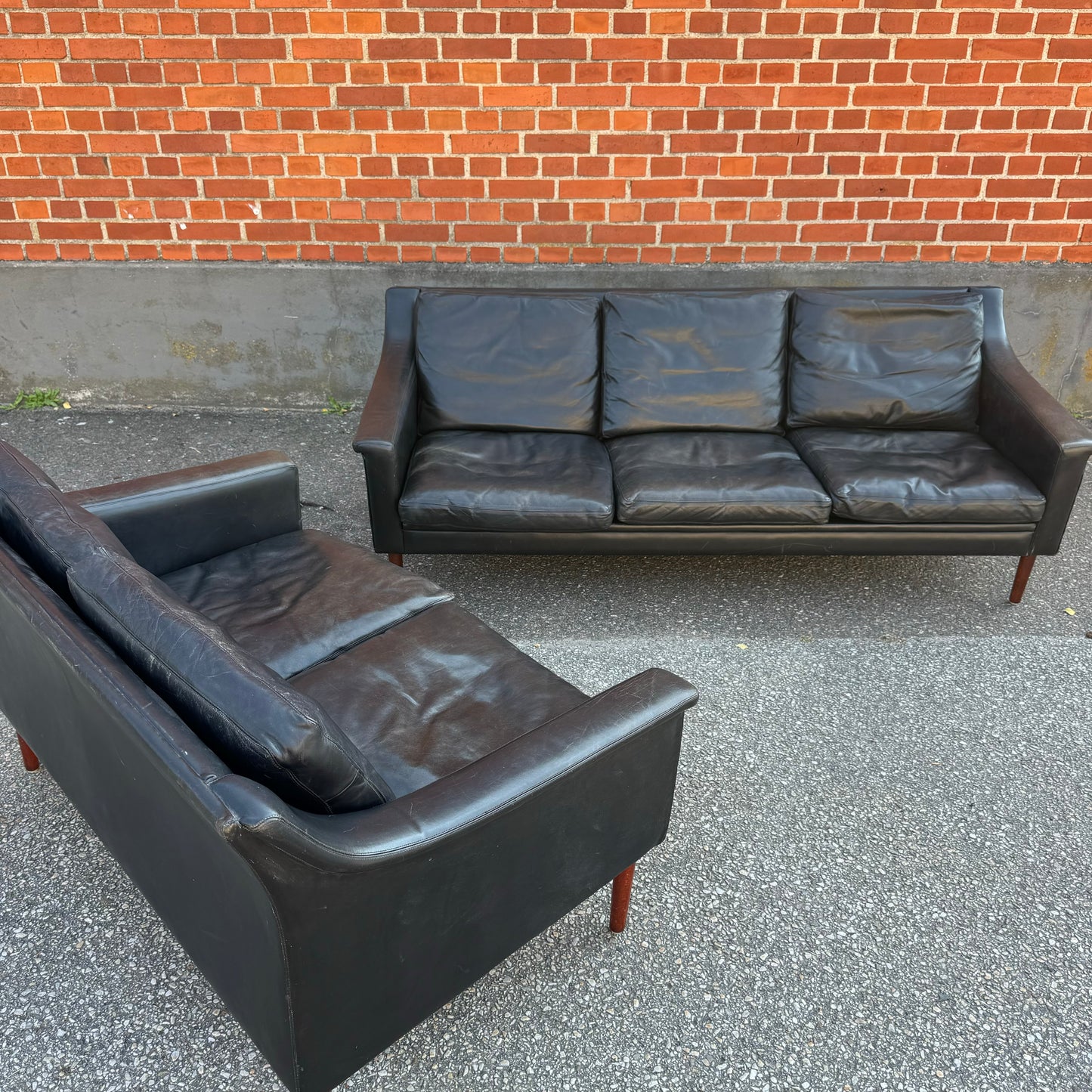 2-sits och 3-sits soffa i skinn