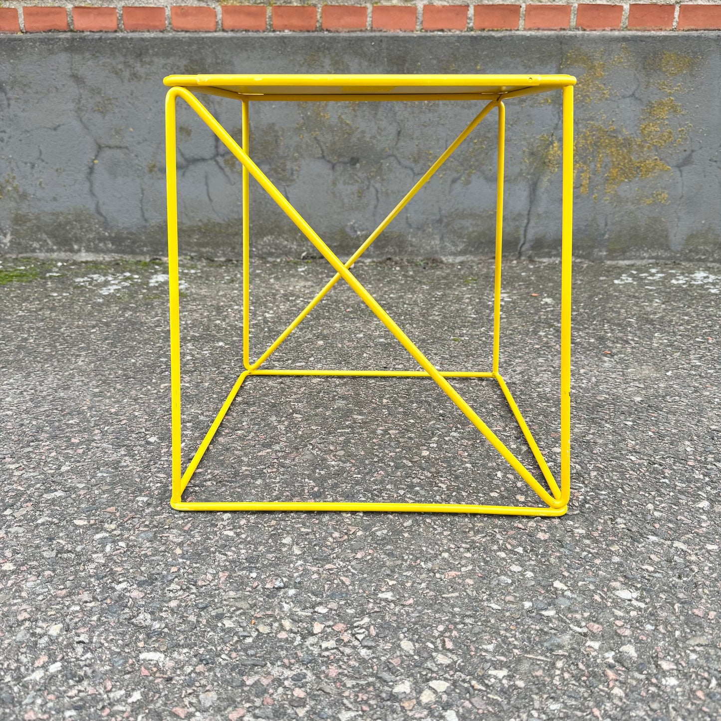Mindre sidobord