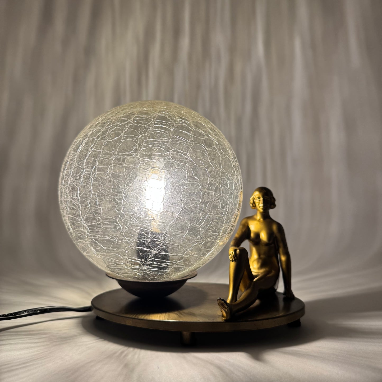 Bordslampa i art decostil