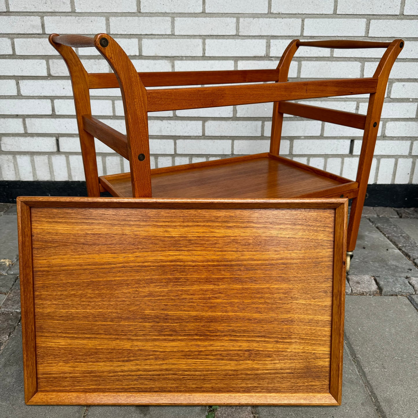 Serving trolley with two trays
