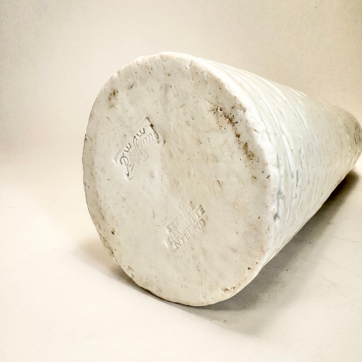 Chamotte vase by Gunnar Nylund