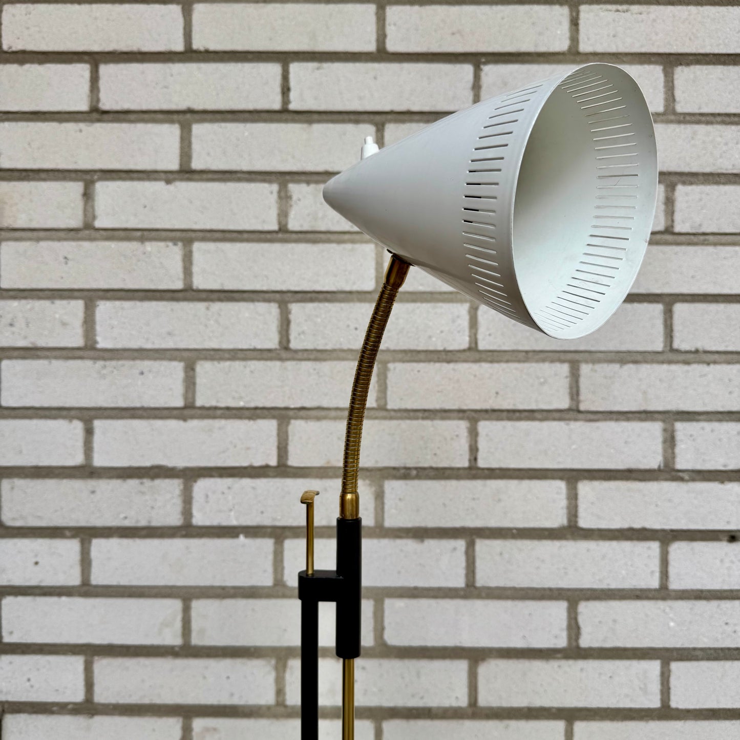 Golvlampa från Falkenbergs belysning