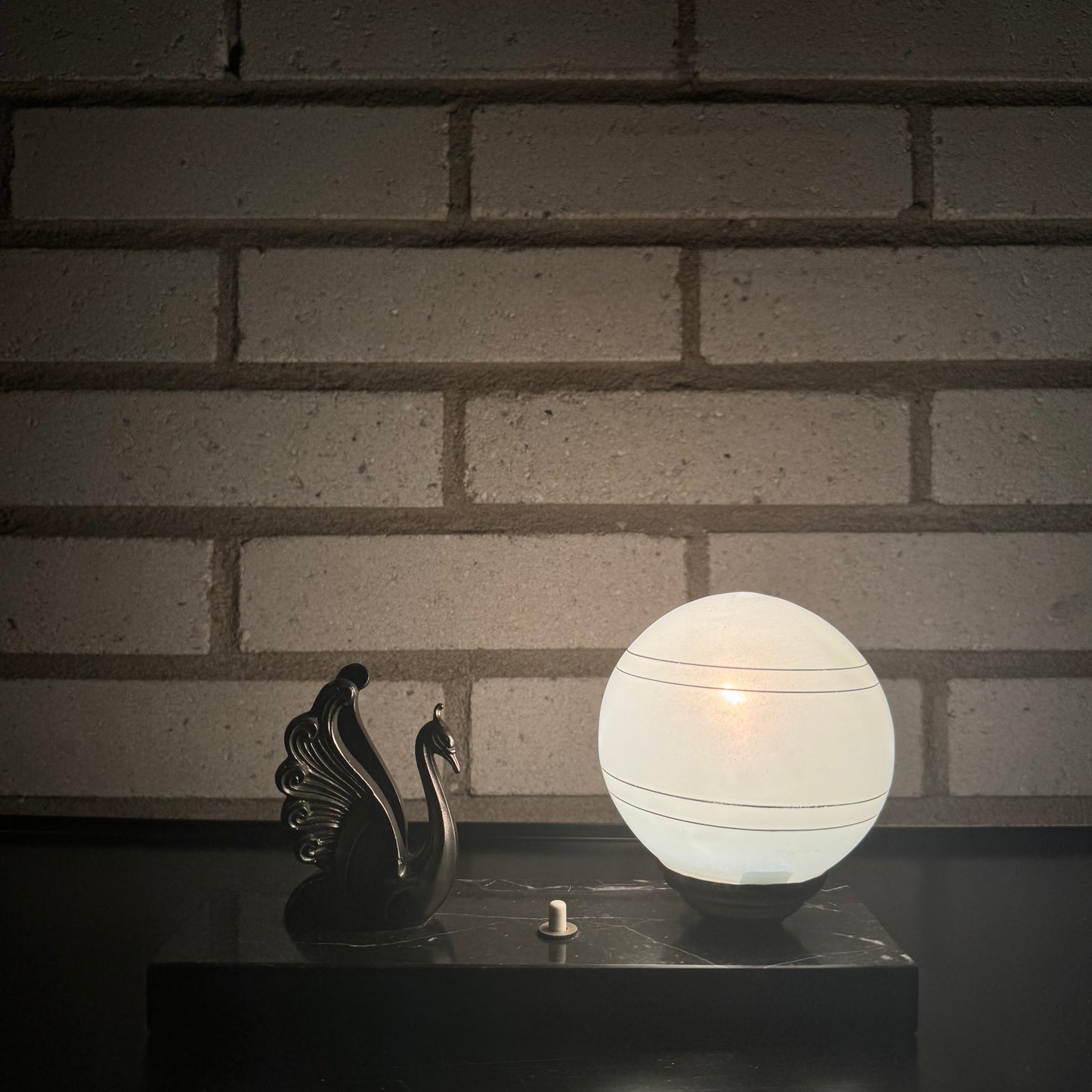 Art deco bordslampa