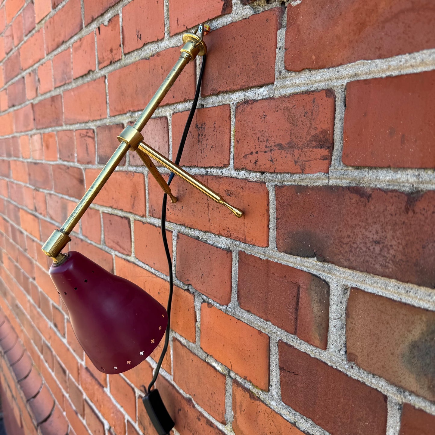 Bords/vägglampa i mässing