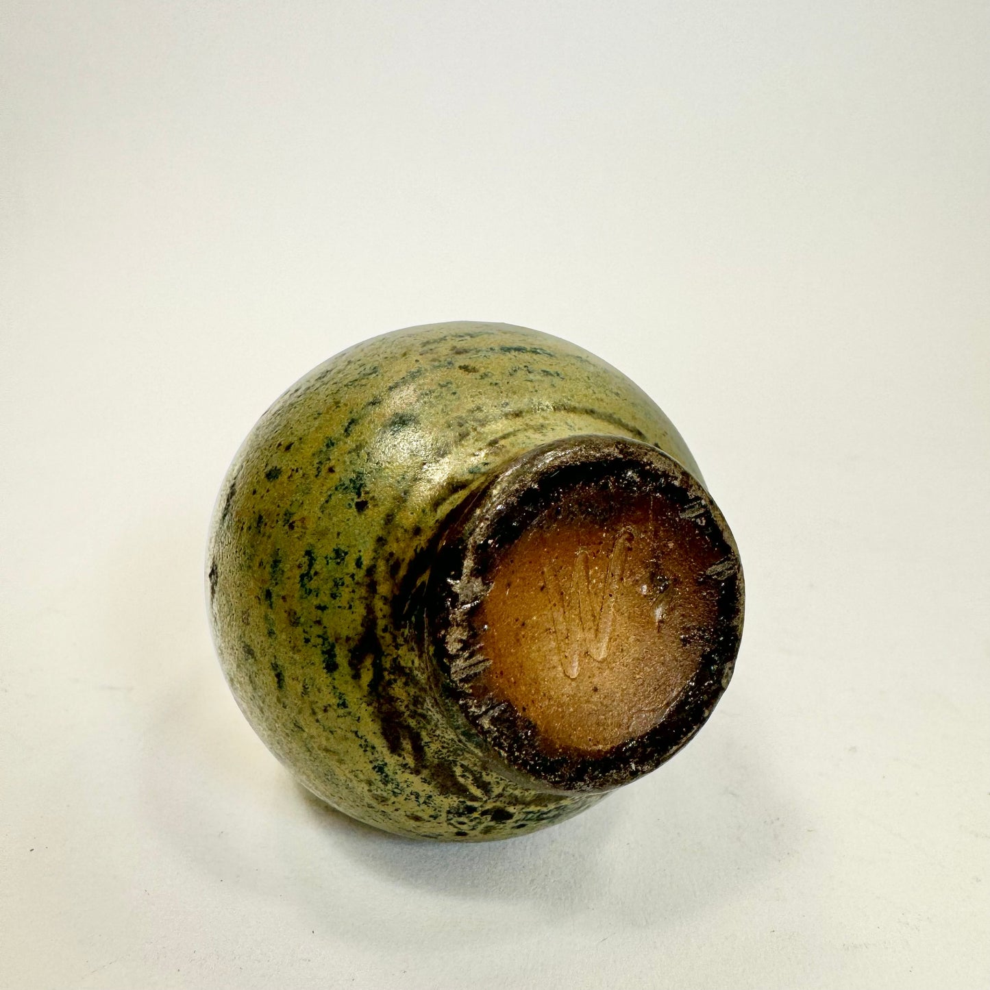 Miniatyrvas av Rolf P. Alm för Wallåkra