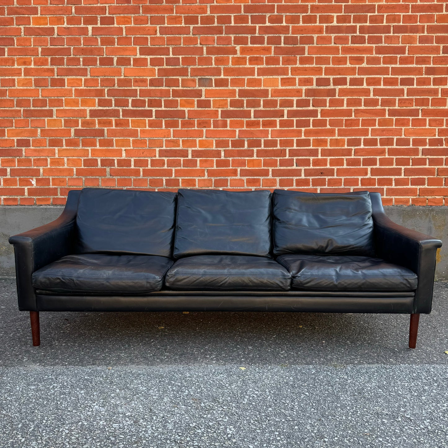 2-sits och 3-sits soffa i skinn