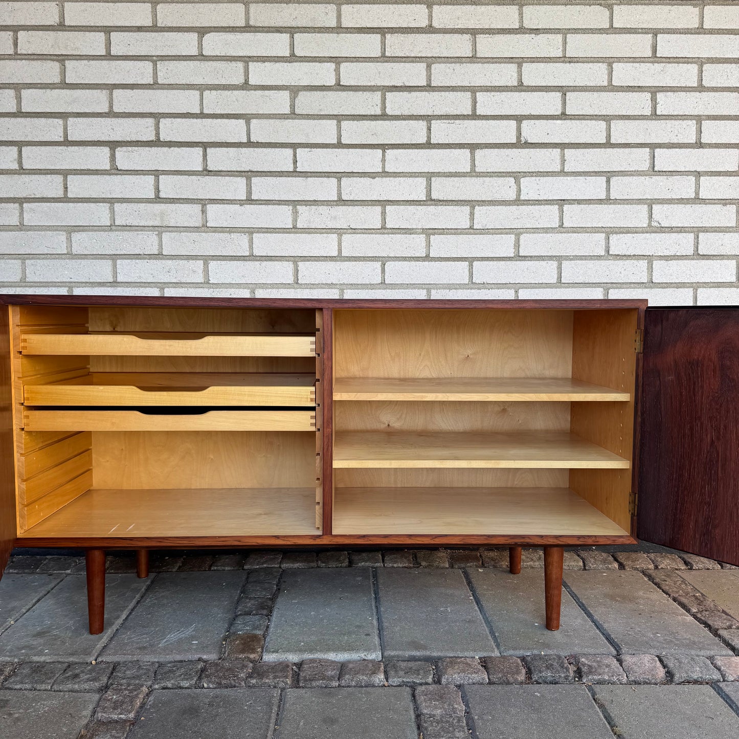 Sideboard av Poul Hundevad