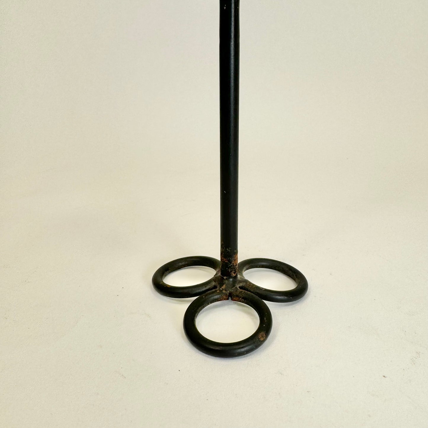 Ljusstake i koppar och gjutjärn