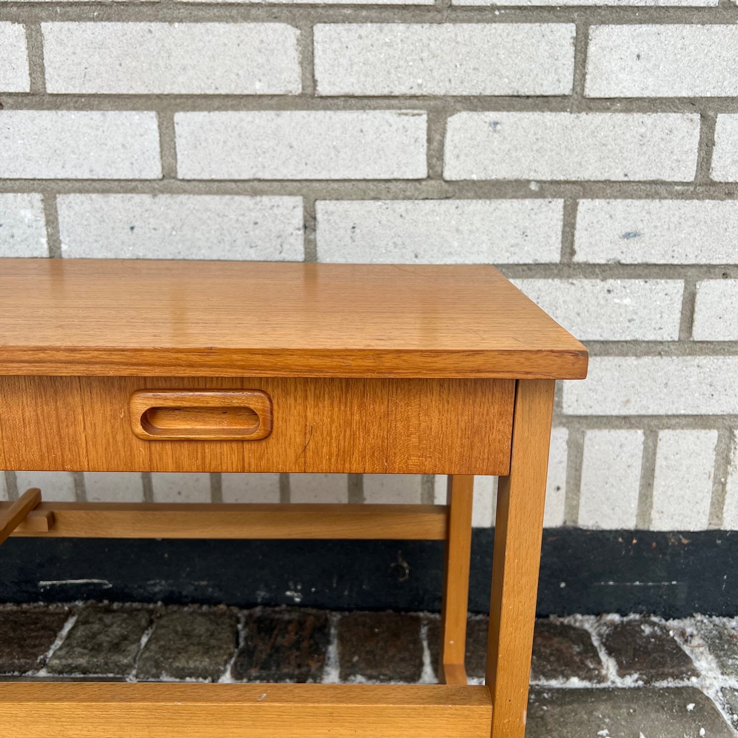 Hallway furniture in oak Veneer