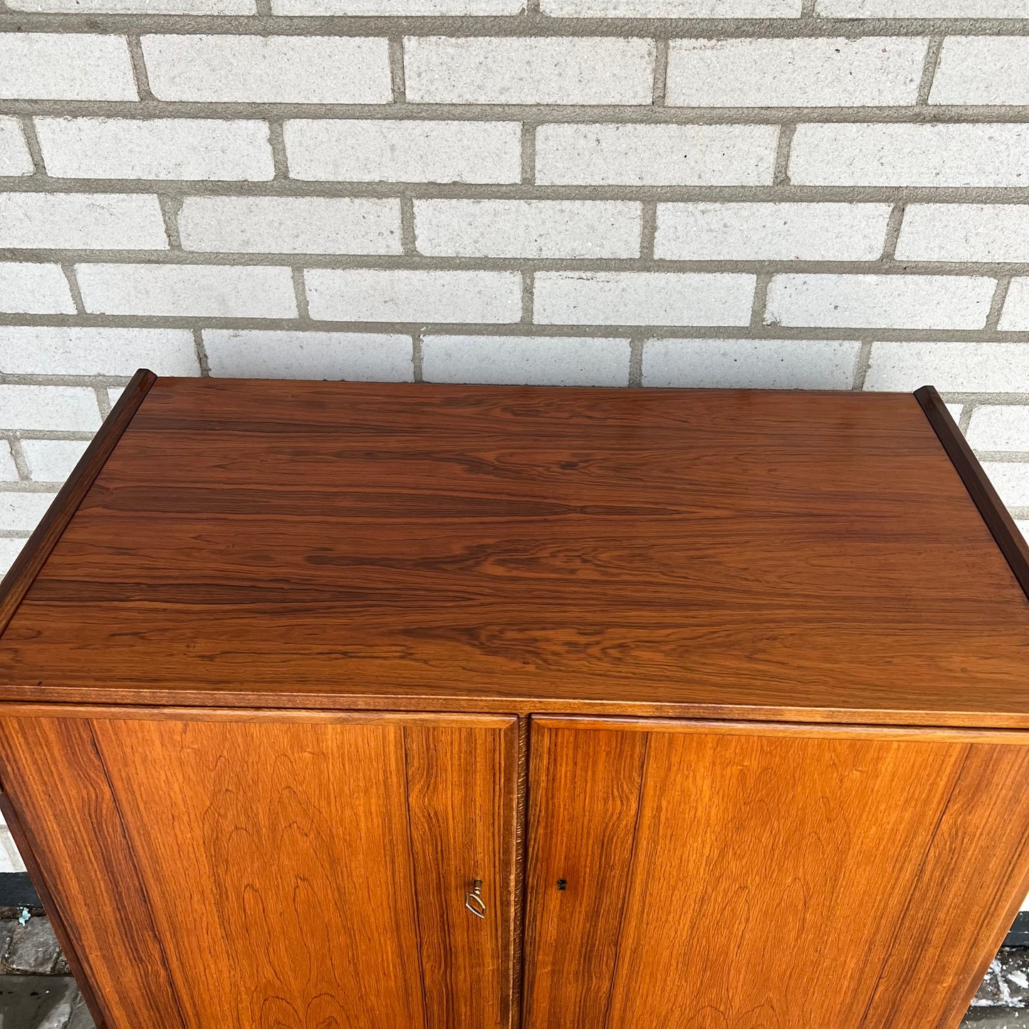 Bar cabinet with room for a fridge
