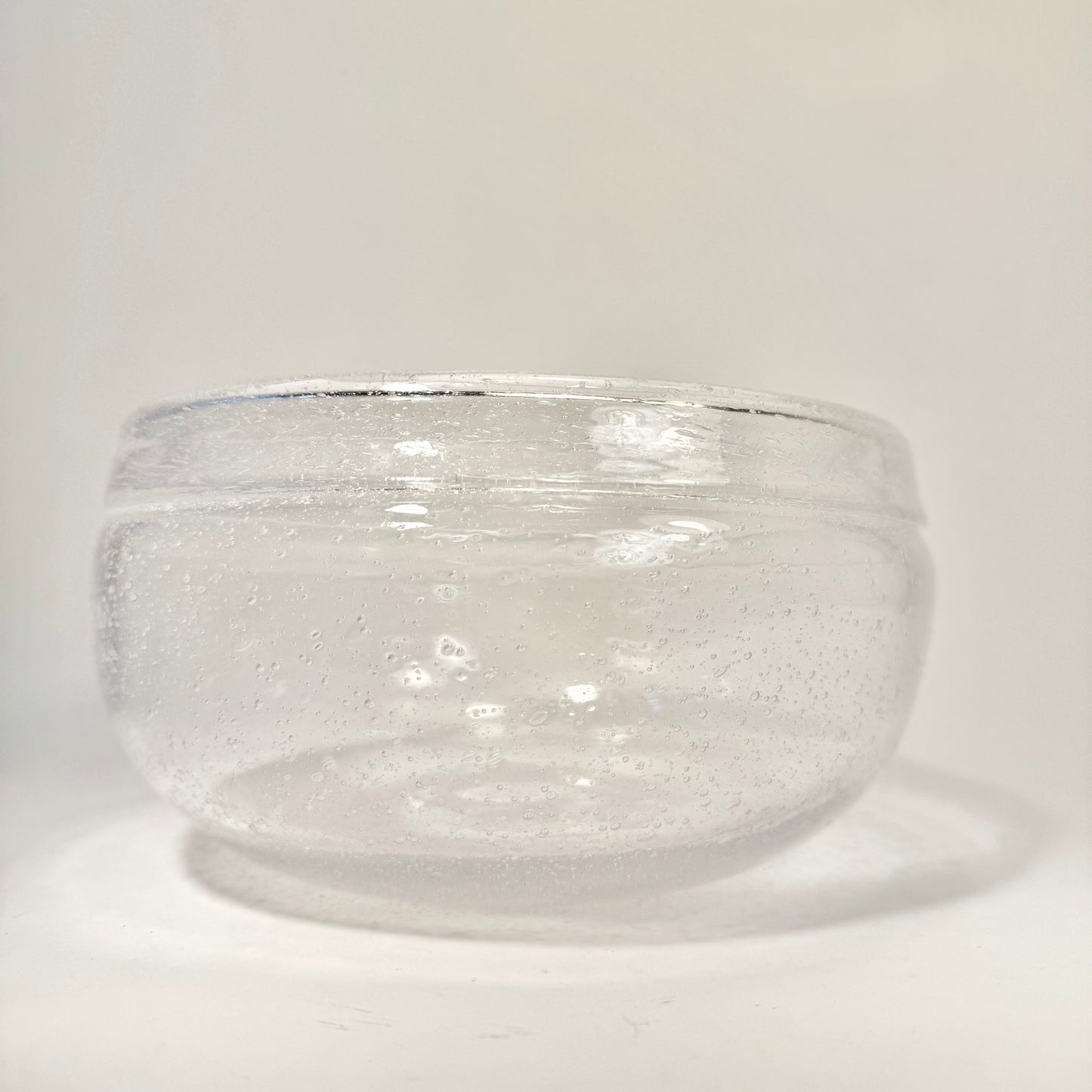 Skål av Erik Höglund för Boda glasbruk