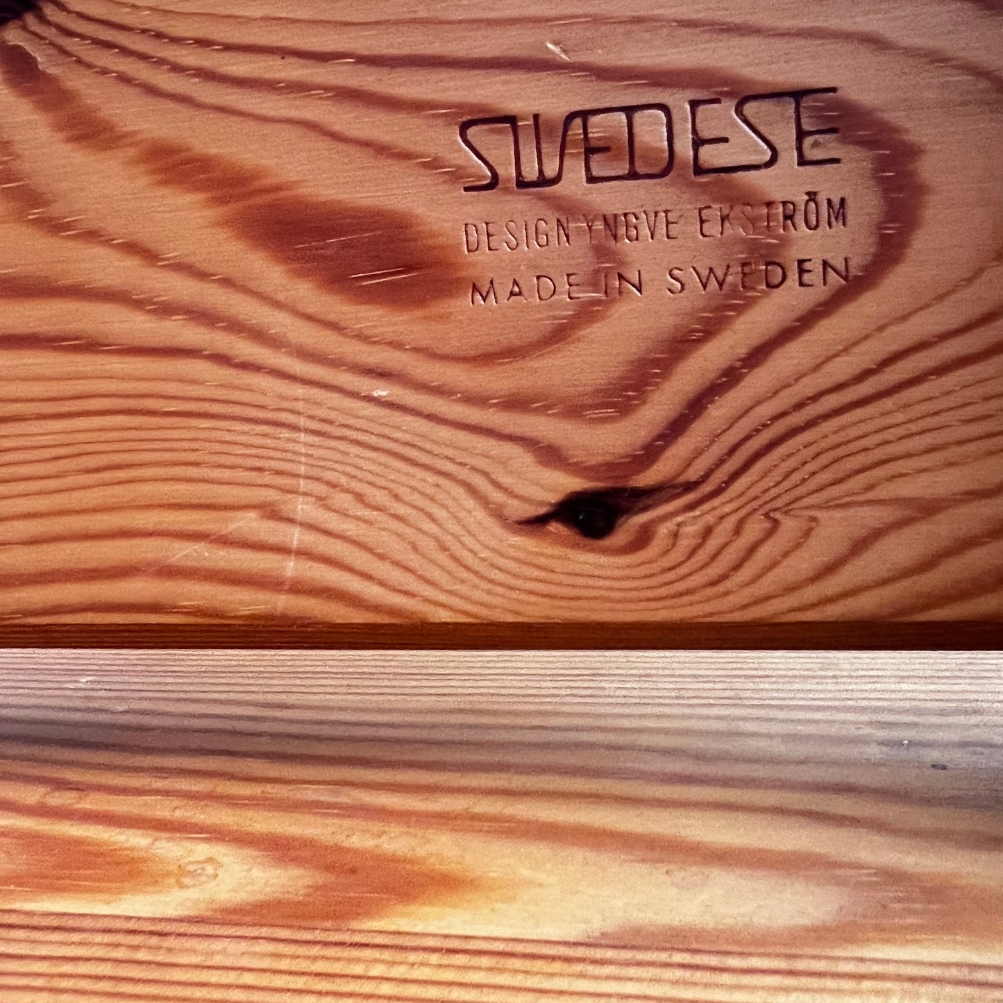 Soffbordet ”dymling” av Yngve Ekström För Swedese