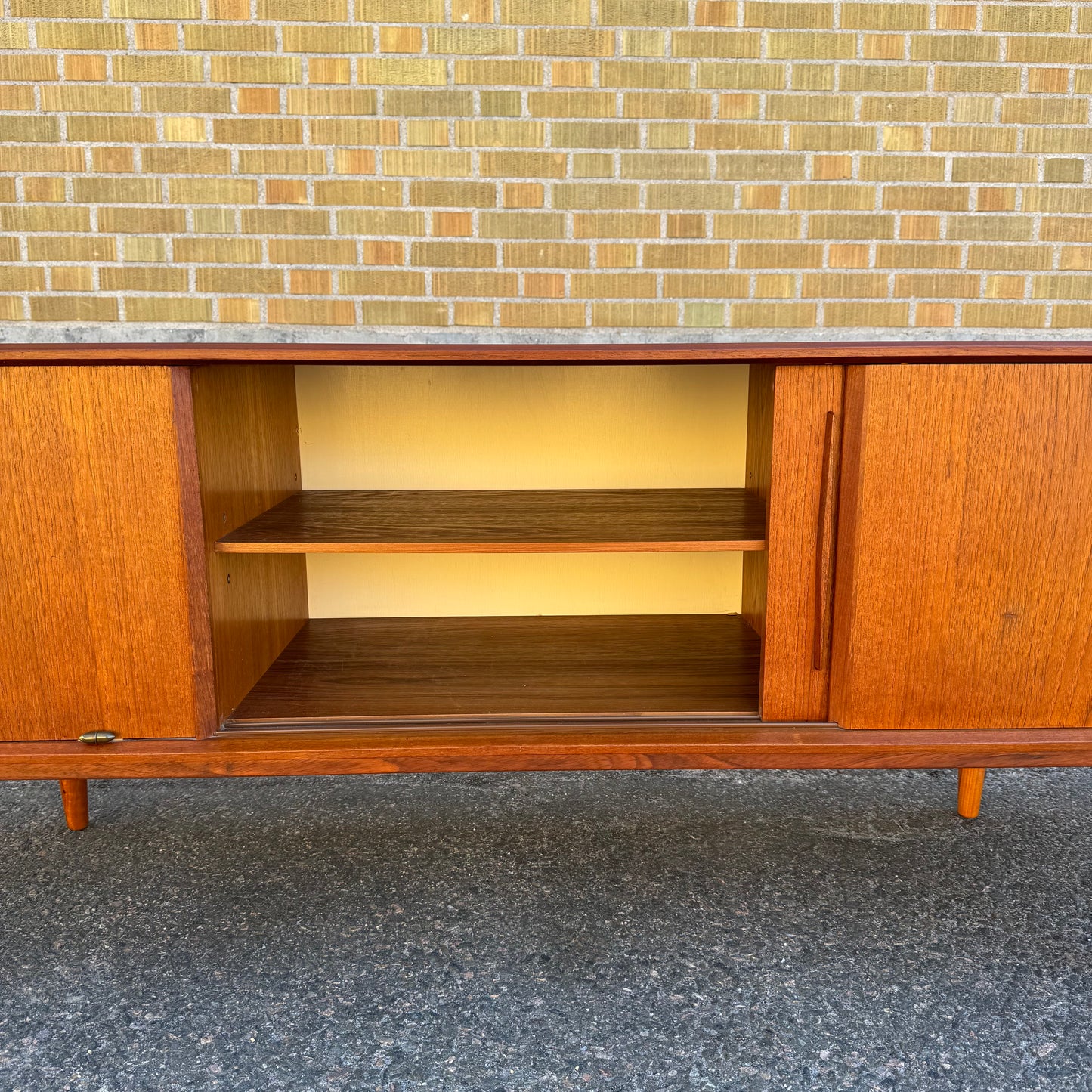 Sällsynt sideboard av E.W. Bach för Sejling Skabe