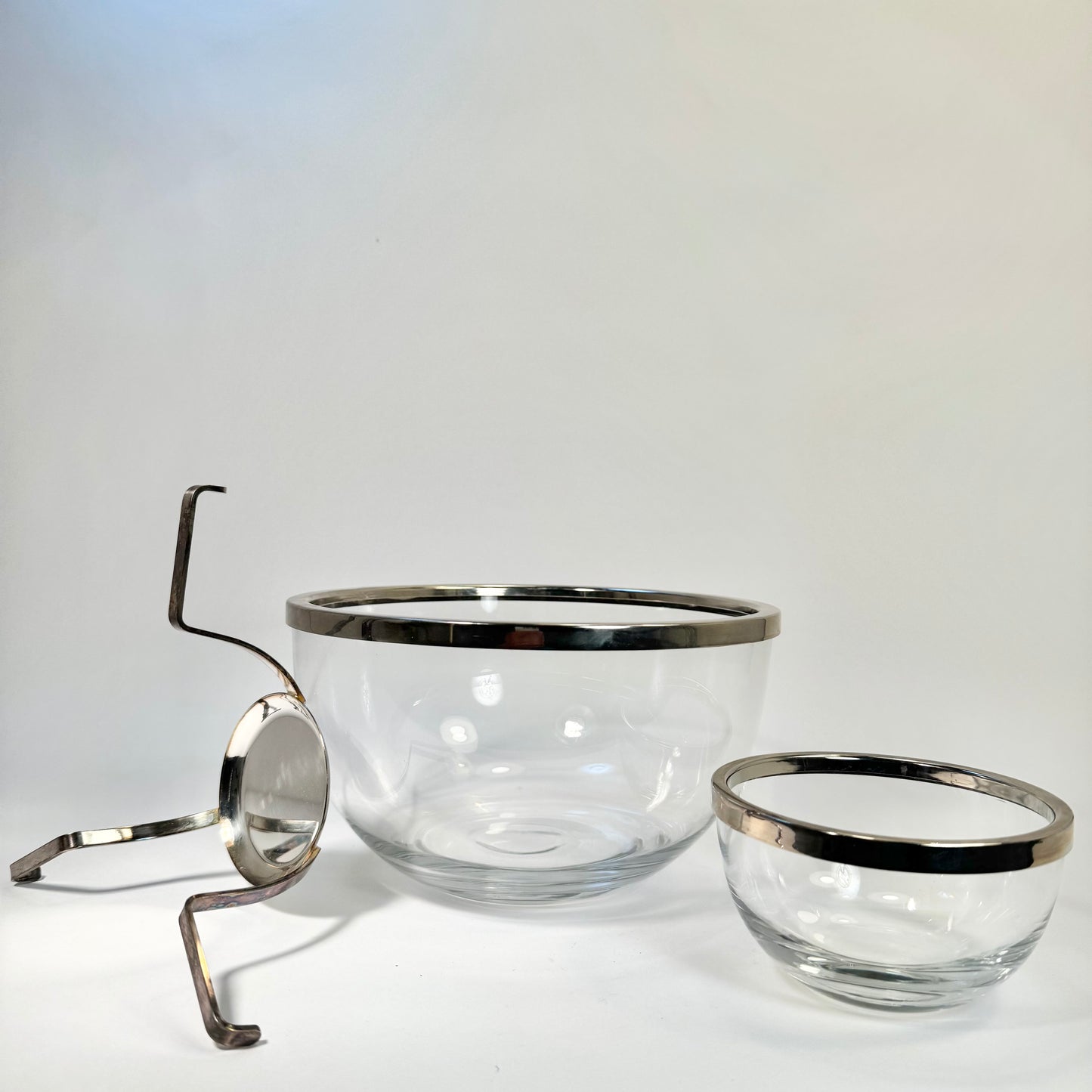 Fransk kaviarskål med nysilver