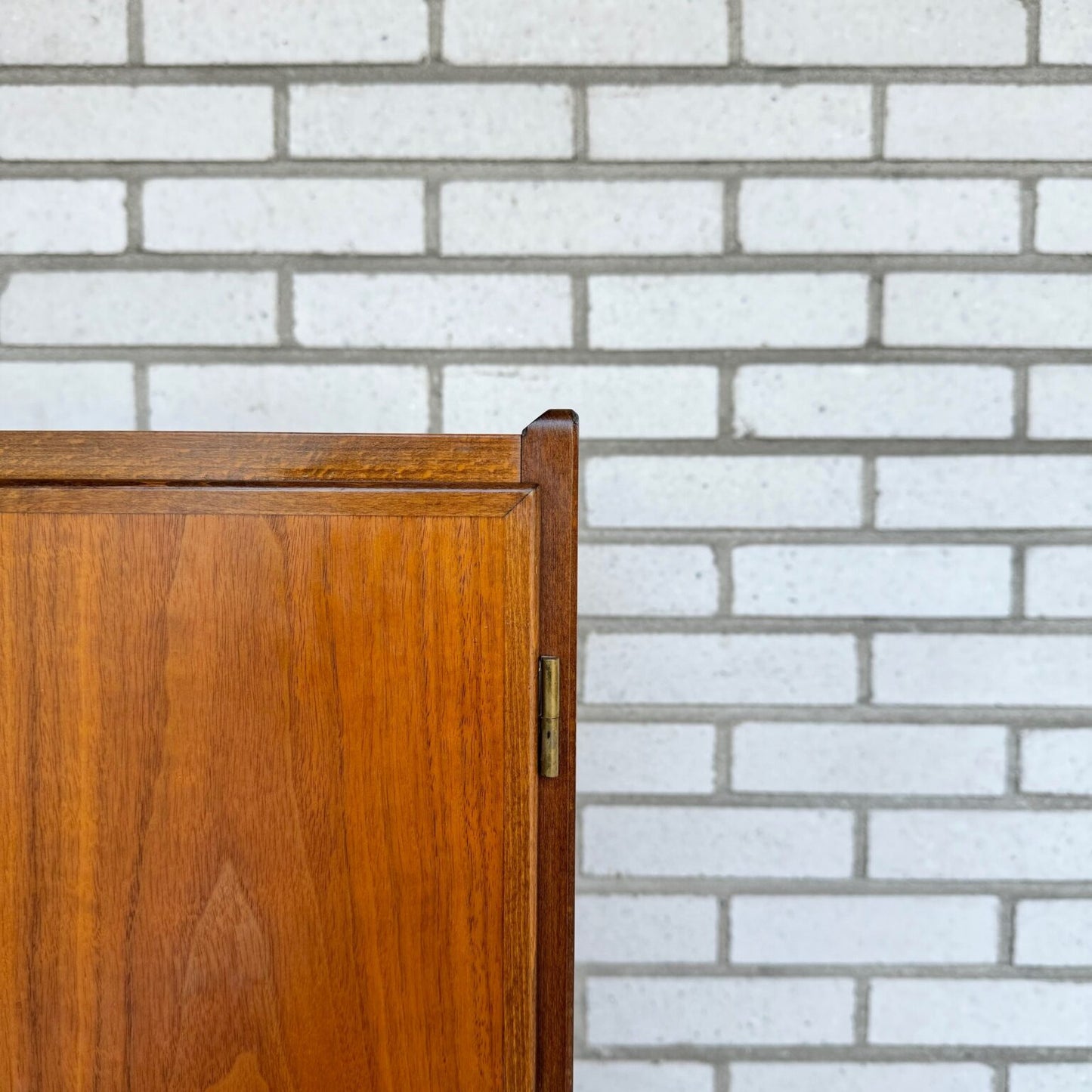 1950-60s bar cabinet with light