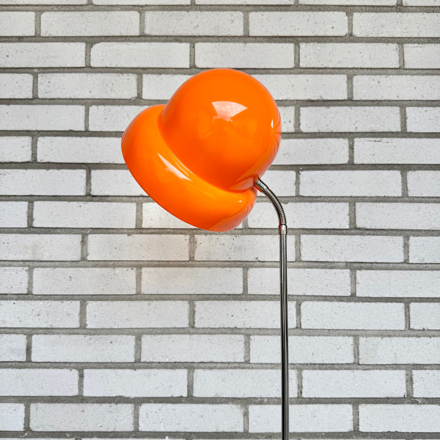 Golvlampa modelle g-120 av Eje Ahlgren för Bergboms