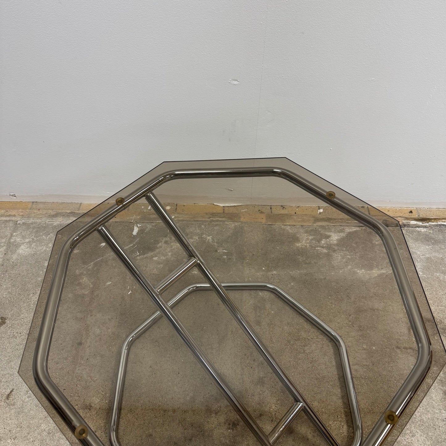 Nätt 80-tals sidobord