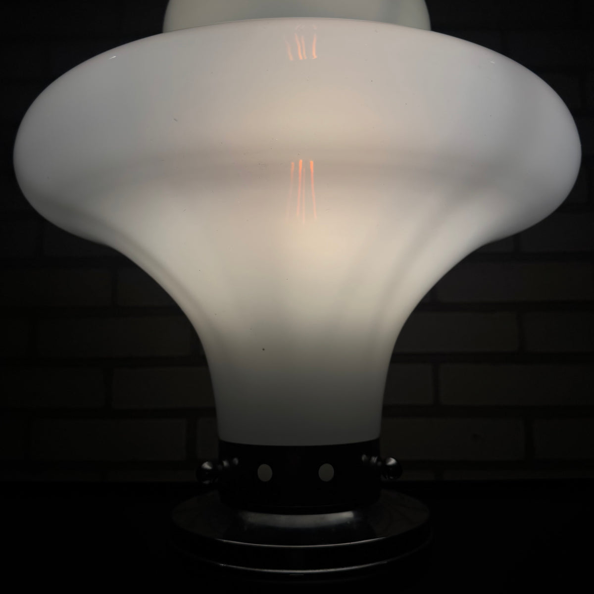 Bordslampa av Carlo Nason för Mazzega