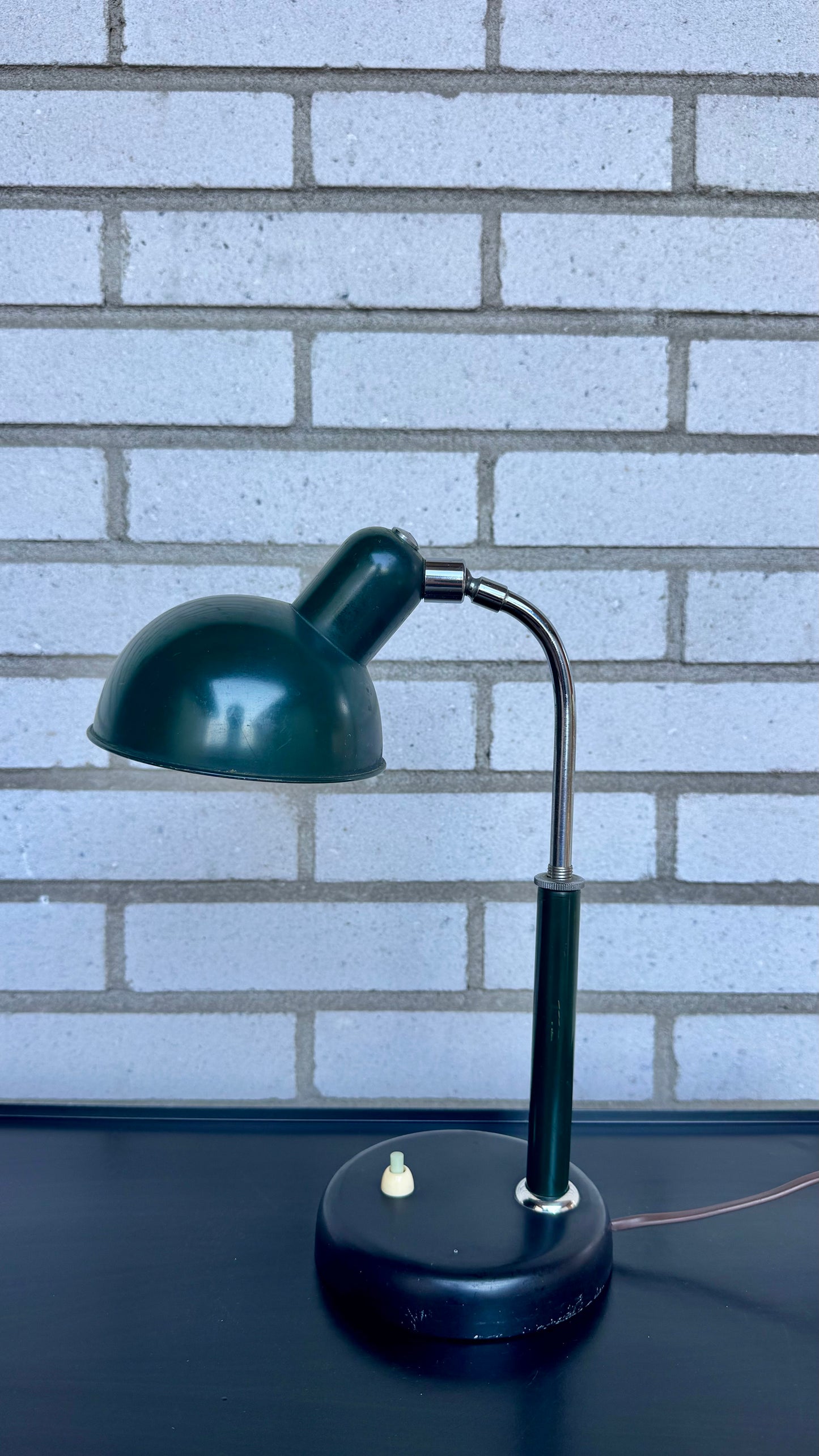 Bordslampa från Bröderna Malmströms metallvarufabrik