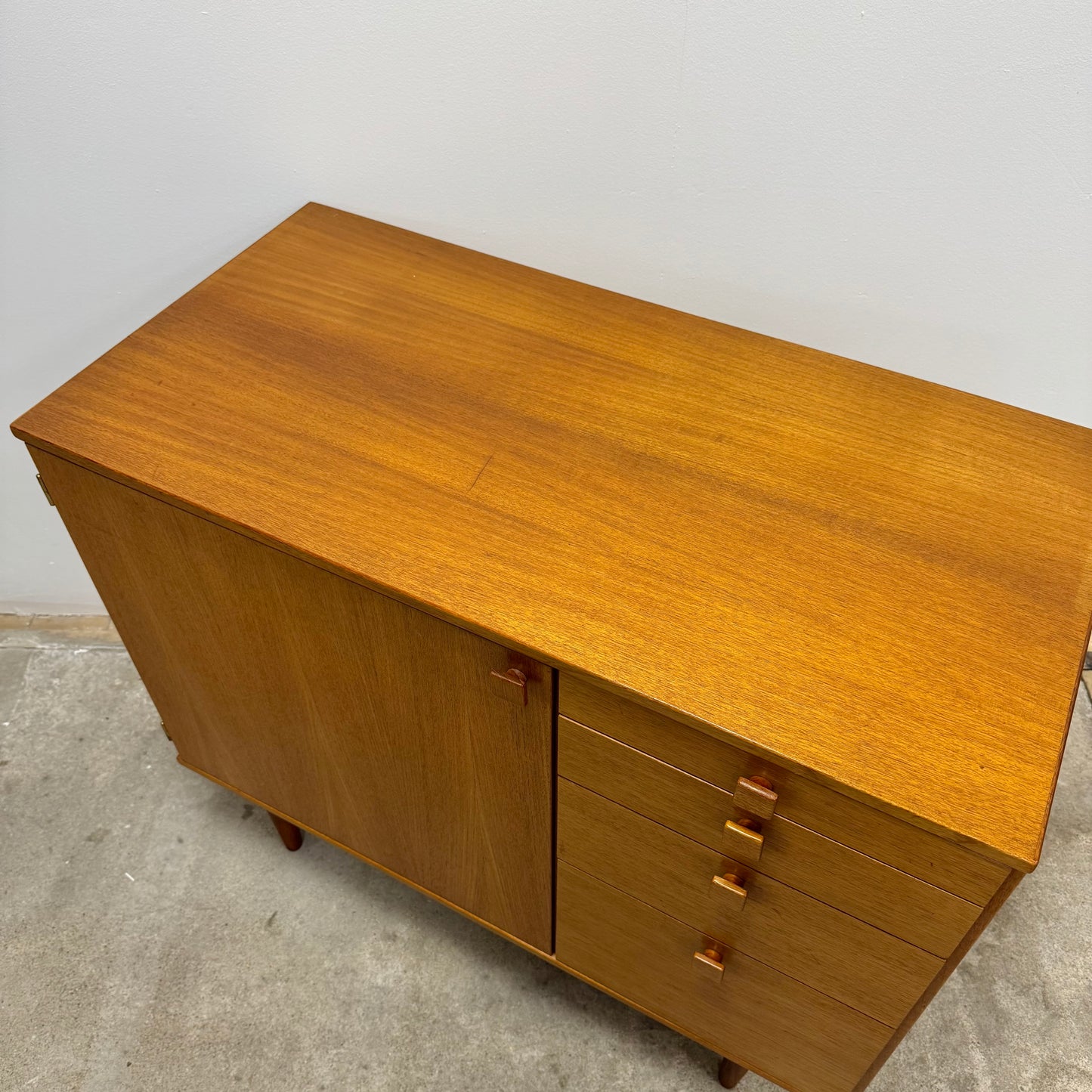 Sideboard från serien Contenta