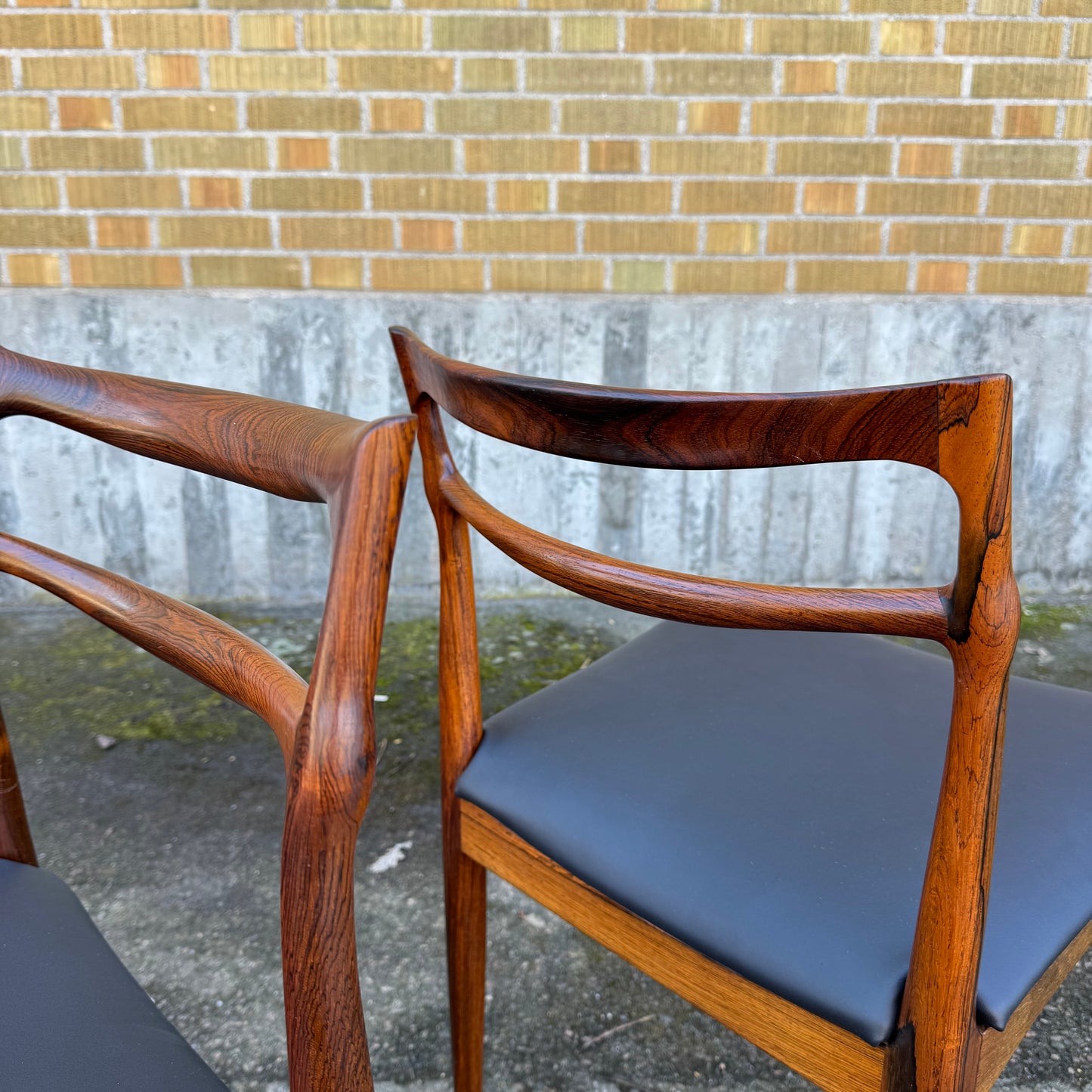 Set med 5st stolar av Johannes Andersen