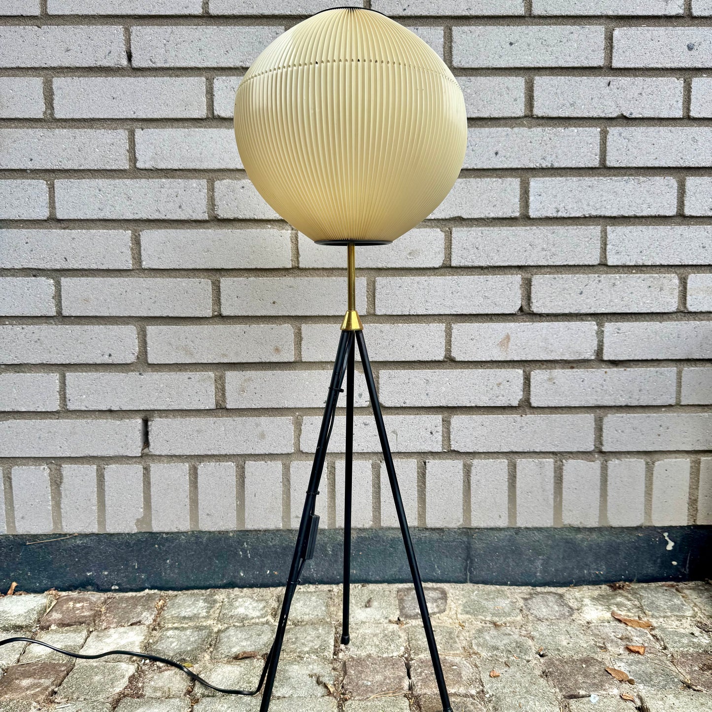 Trebent 60-tals lampa