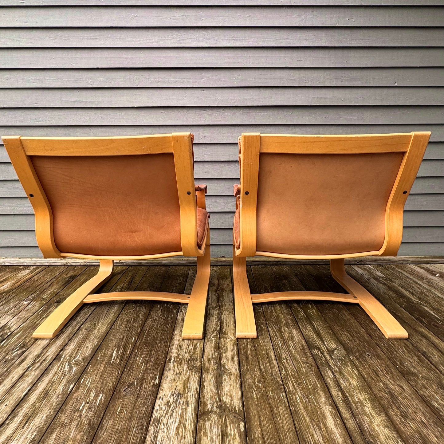 Pair of lounge chairs by Åke Fribytter for Nelo Kroken