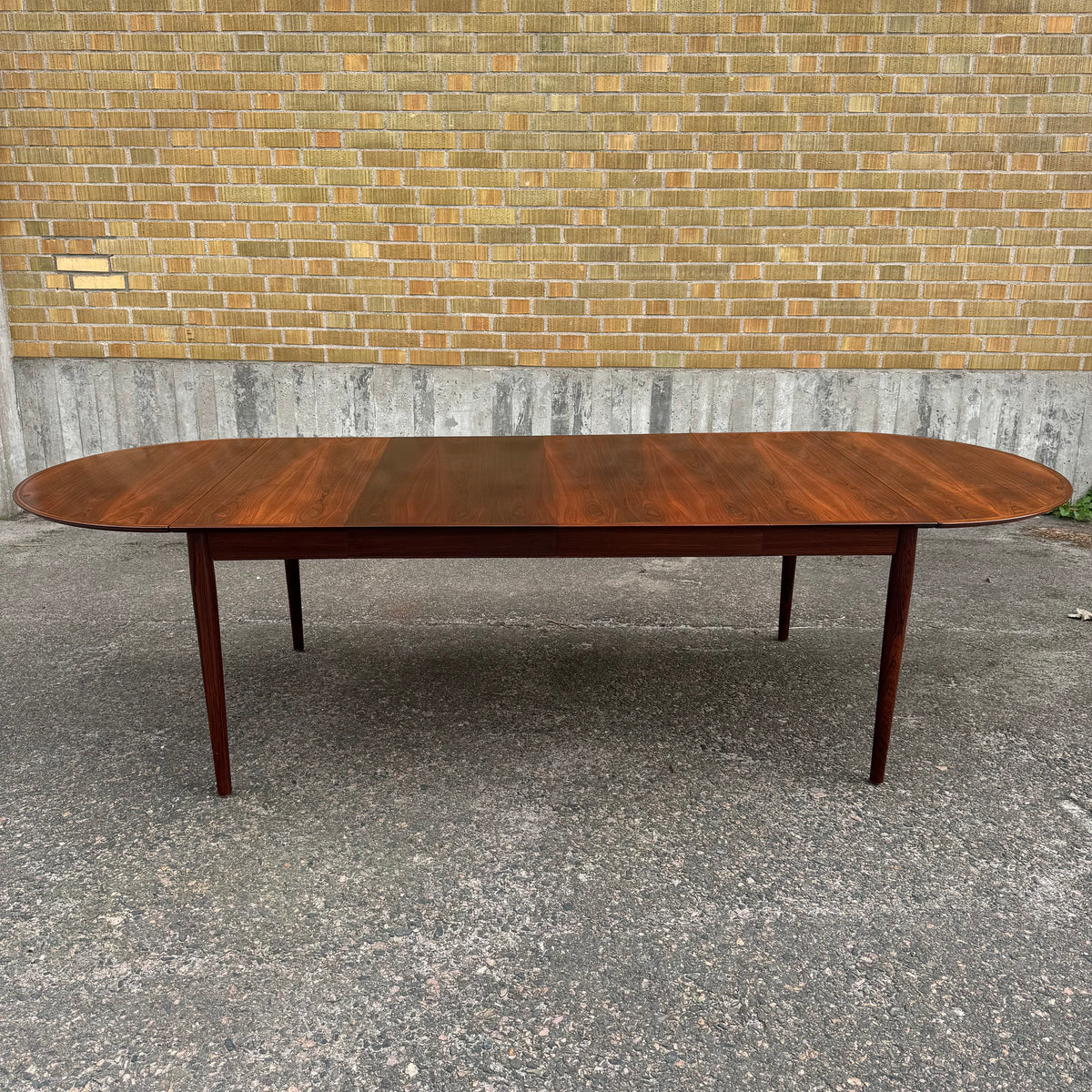 Matbord modell ”227” av Arne Vodder för Sibast Furniture