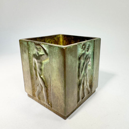 Bronsbägare av Jocob Ängman för GAB