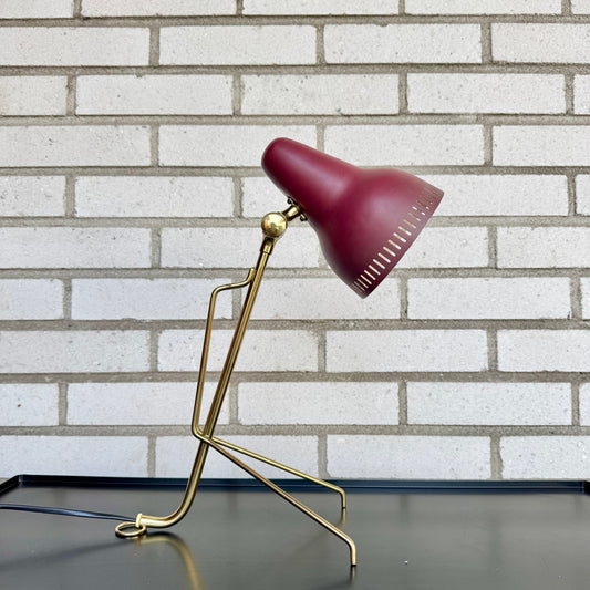 Bords/vägglampa av Falkenbergs belysning