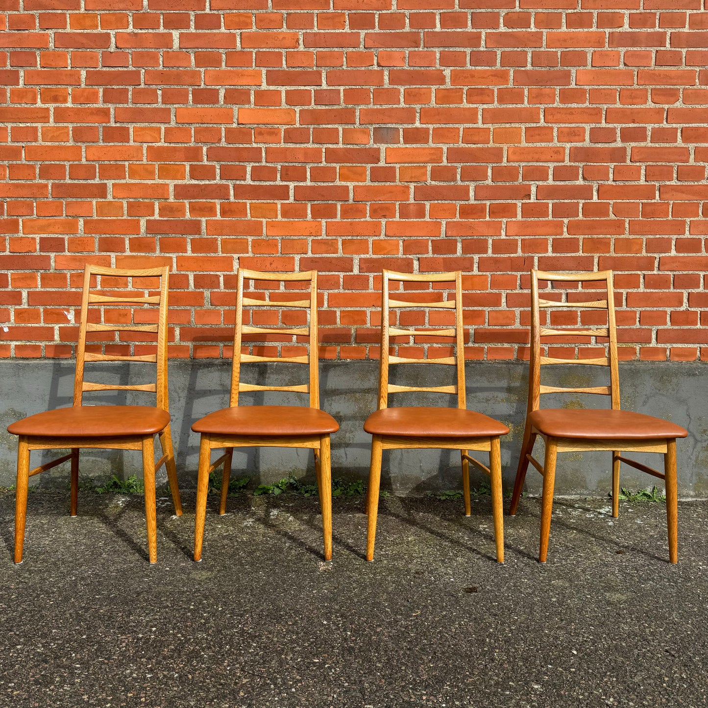 Set of dining chairs, modell ”Lis” by Niels Koefoed