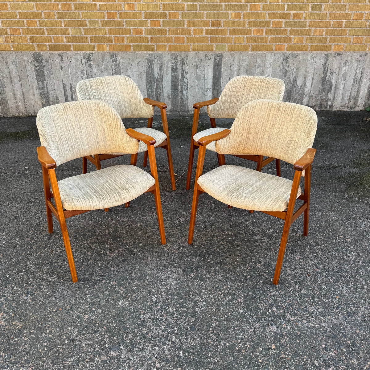 Set med 4st karmstolar