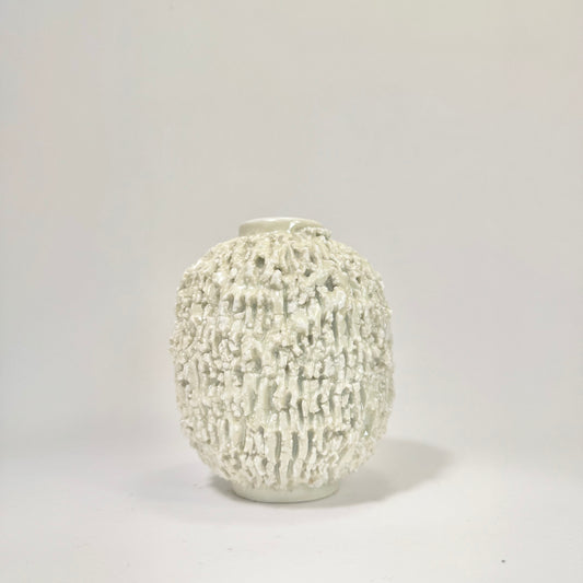 ”Igelkotts” vas av Gunnar Nylund för Rörstrand