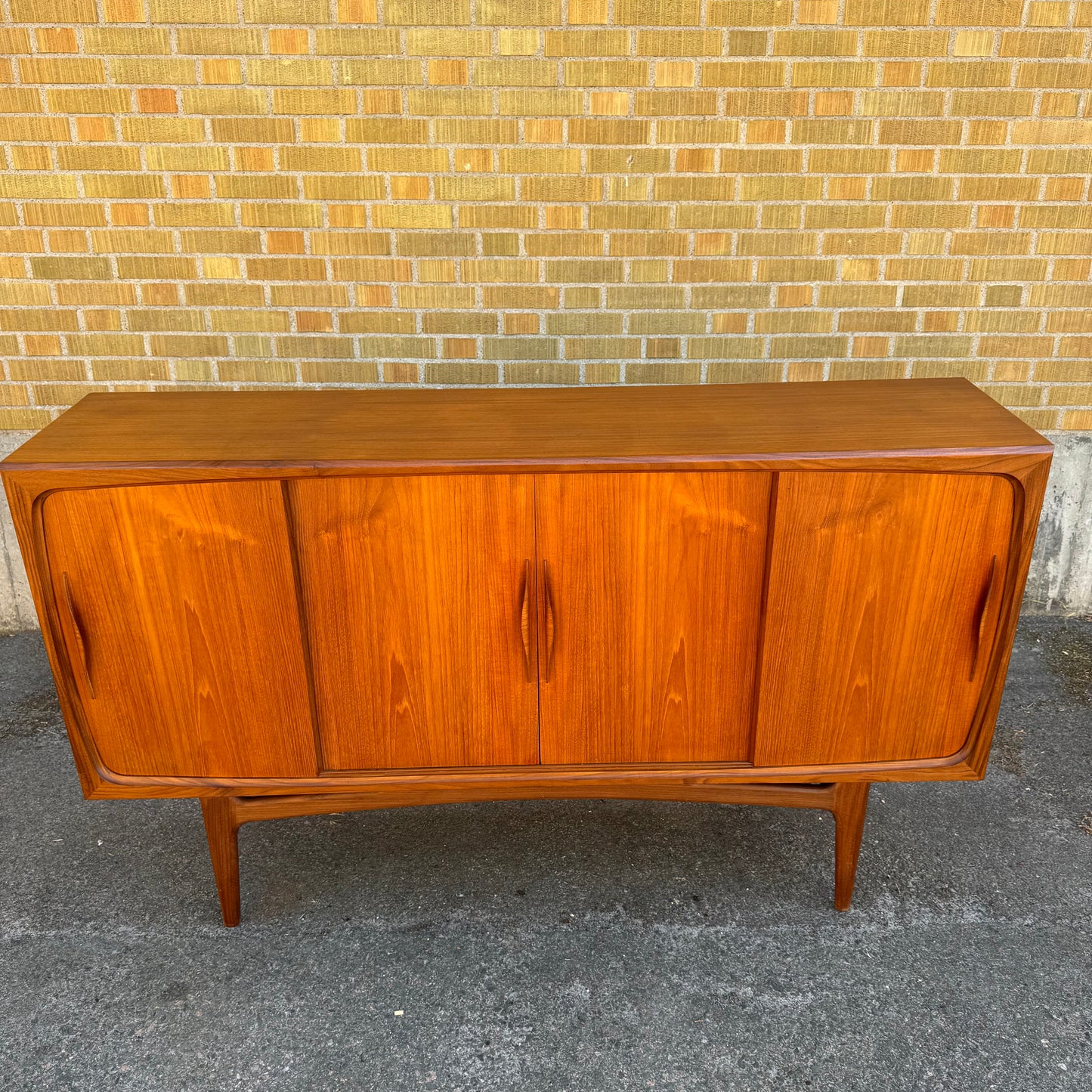 Sideboard av Tage Møholm för Aerthøj Jensen & Mølholm